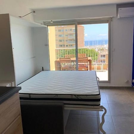 L'Effet Mer, Duplex Sur Le Port Avec Ses 2 Terrasses Vue Mer Hyères Exterior foto