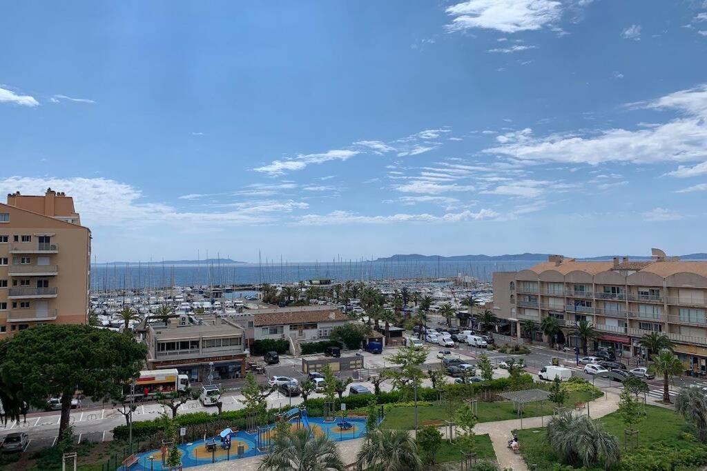 L'Effet Mer, Duplex Sur Le Port Avec Ses 2 Terrasses Vue Mer Hyères Exterior foto